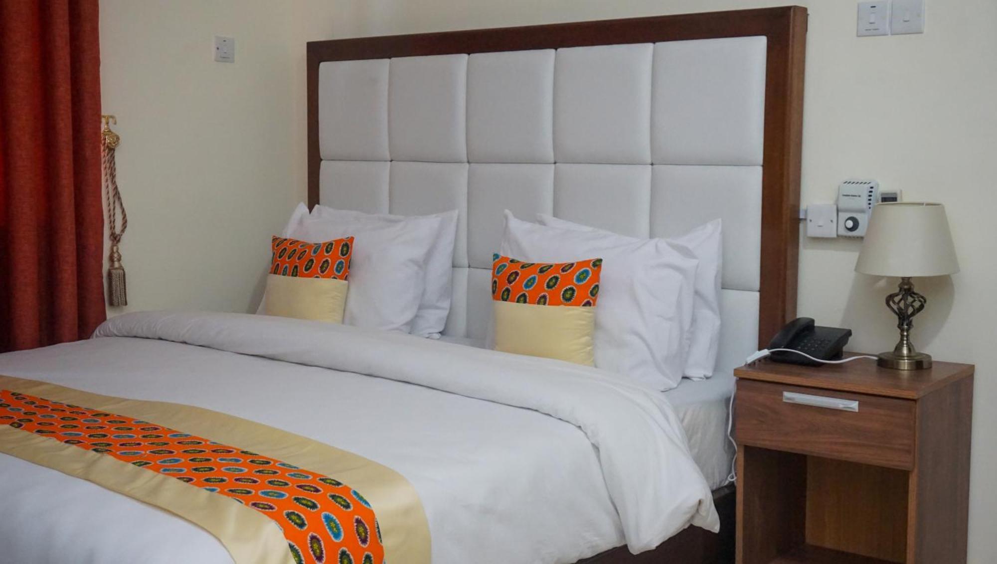 Rhogem Hotel 세콘디타코라디 외부 사진