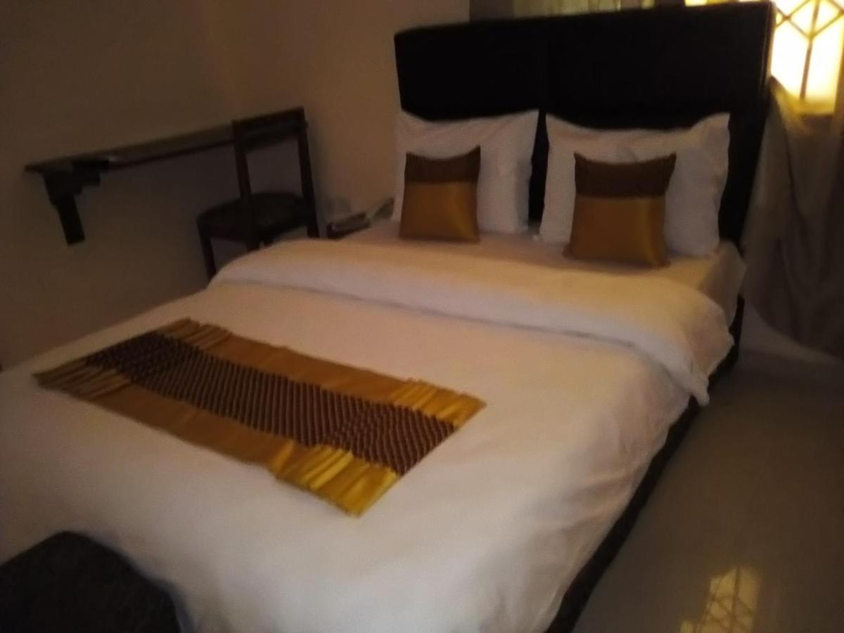 Rhogem Hotel 세콘디타코라디 외부 사진